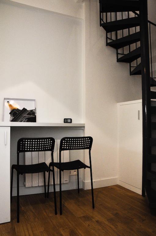 Apartmán Duplex De Charme Au Coeur De Montmartre Paříž Pokoj fotografie