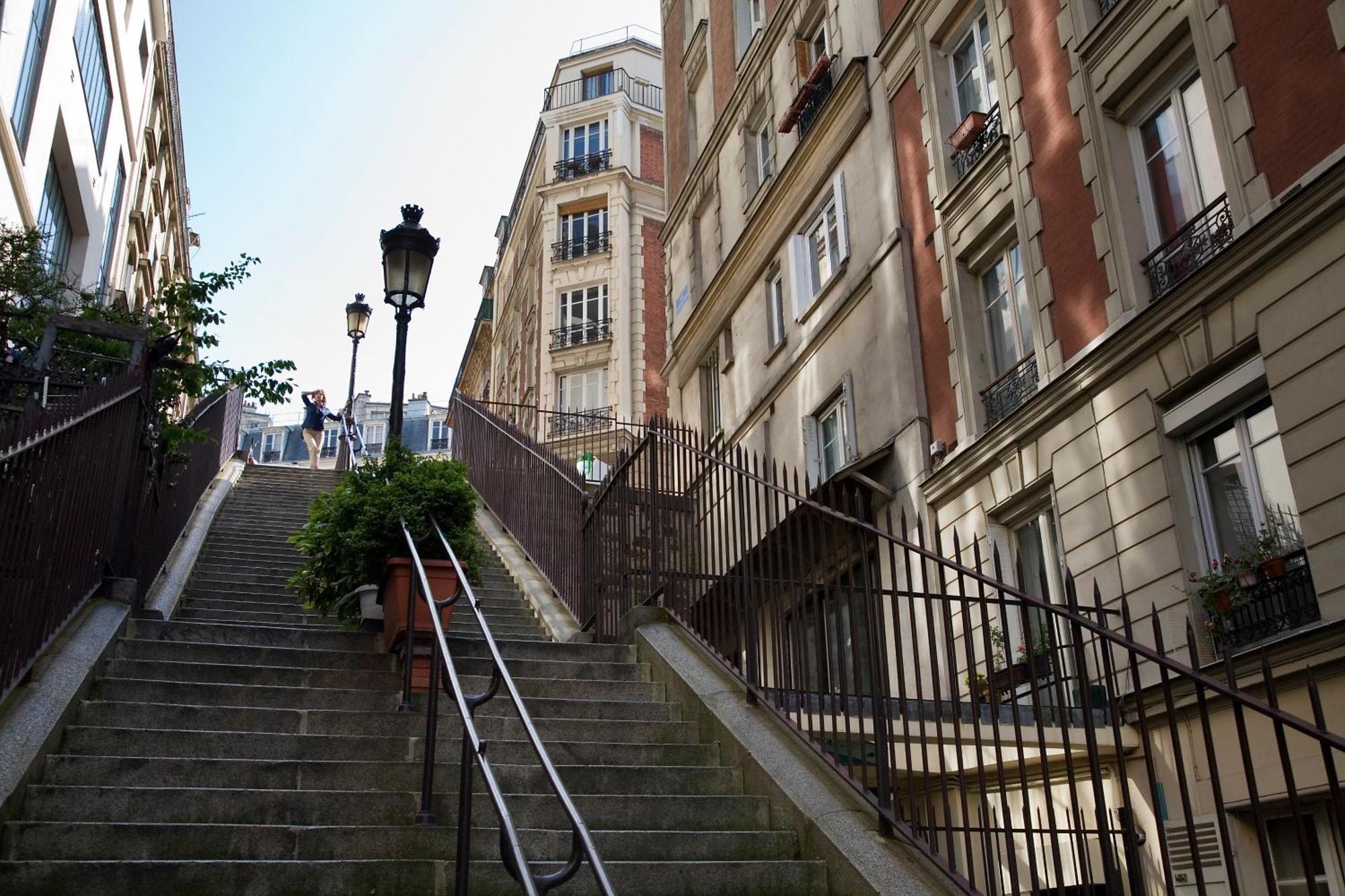 Apartmán Duplex De Charme Au Coeur De Montmartre Paříž Exteriér fotografie